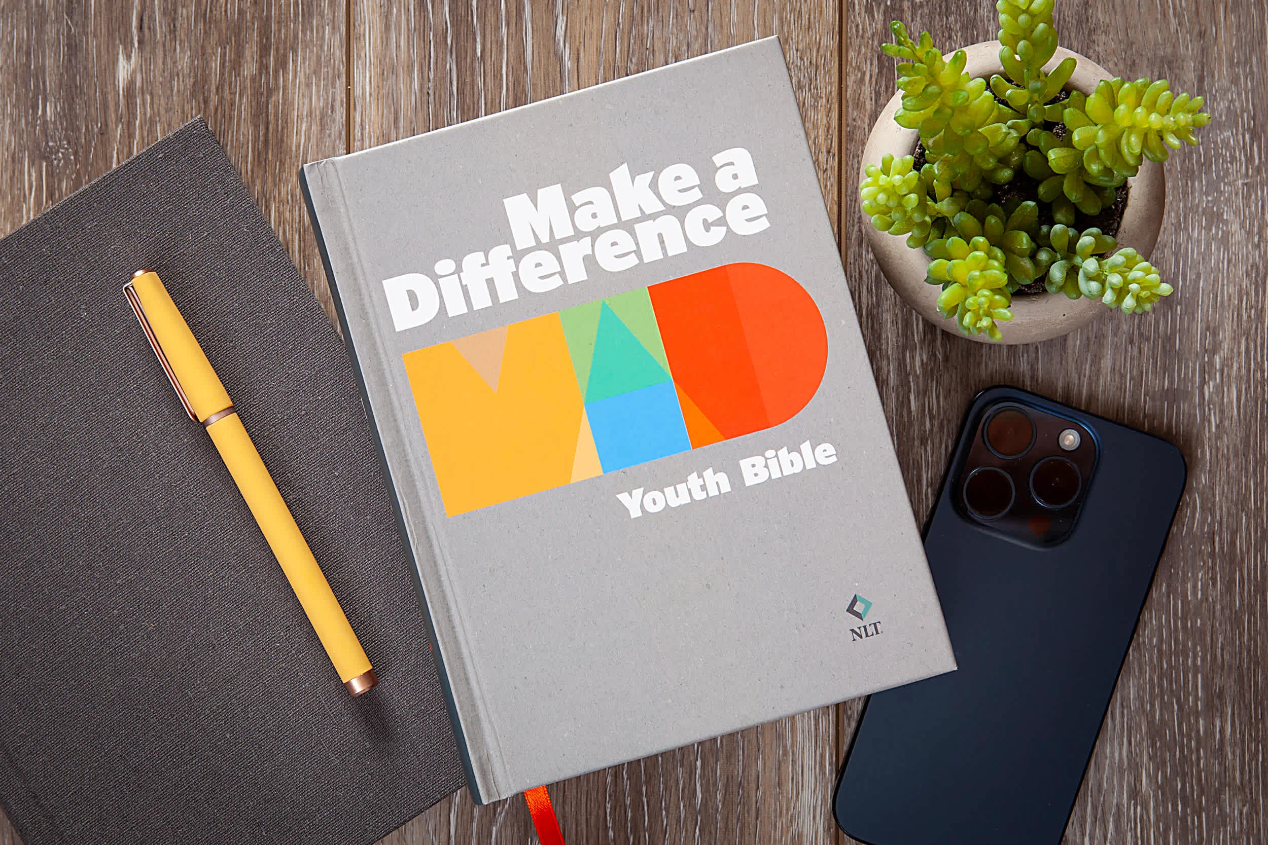 Advanced Make a Difference Youth Bible NLT Next-Generation