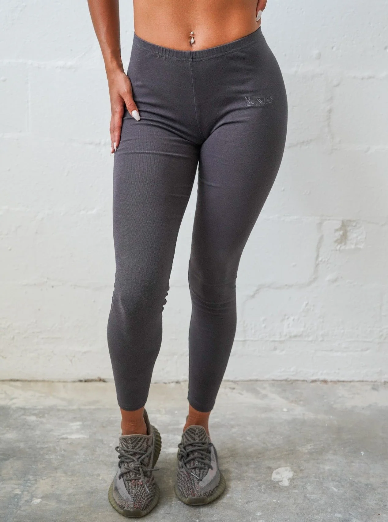 Verified Leggings in Charcoal Effective