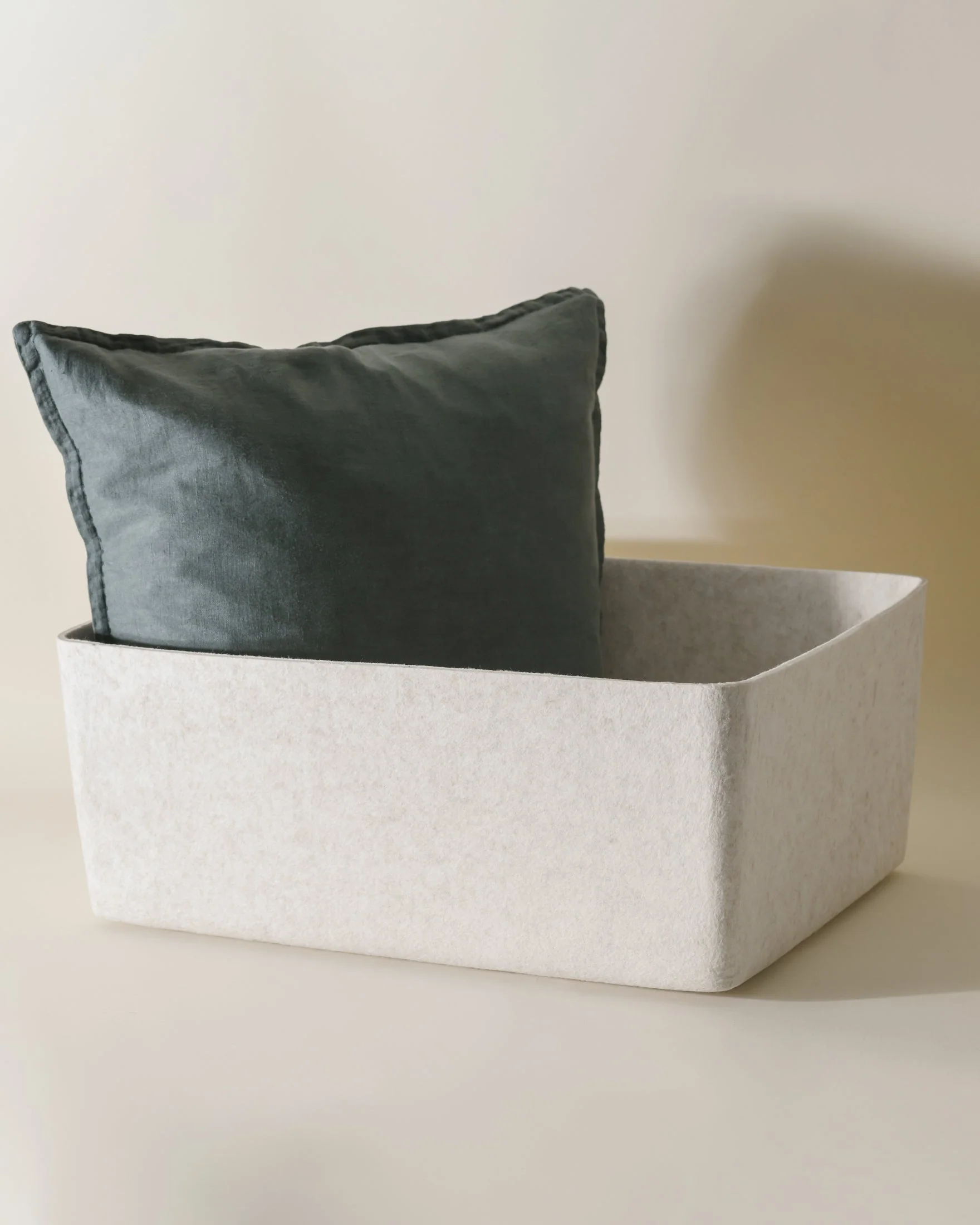 Artisan The Sculpted Bin - XL First-Class