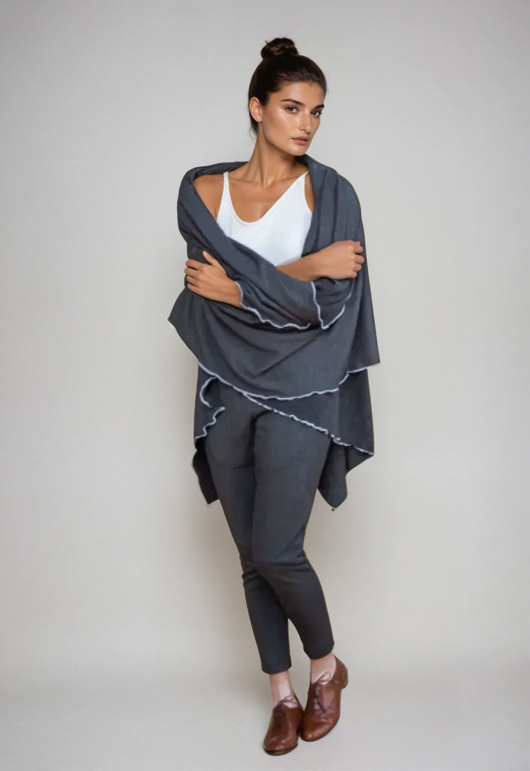 Contemporary Buki Blanket First-Class