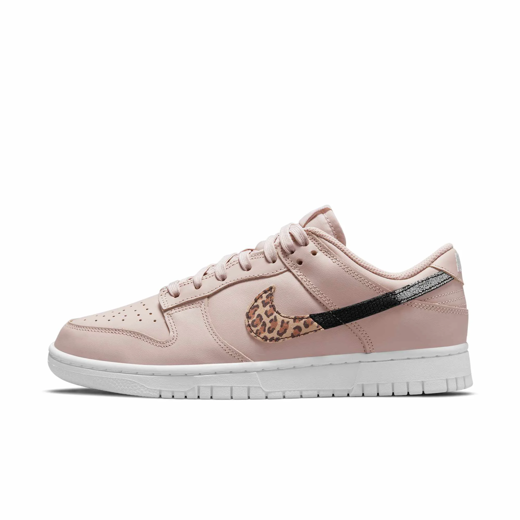 Casual Nike Women's Dunk Low Se 'Primal Pink' Sneakers Certified