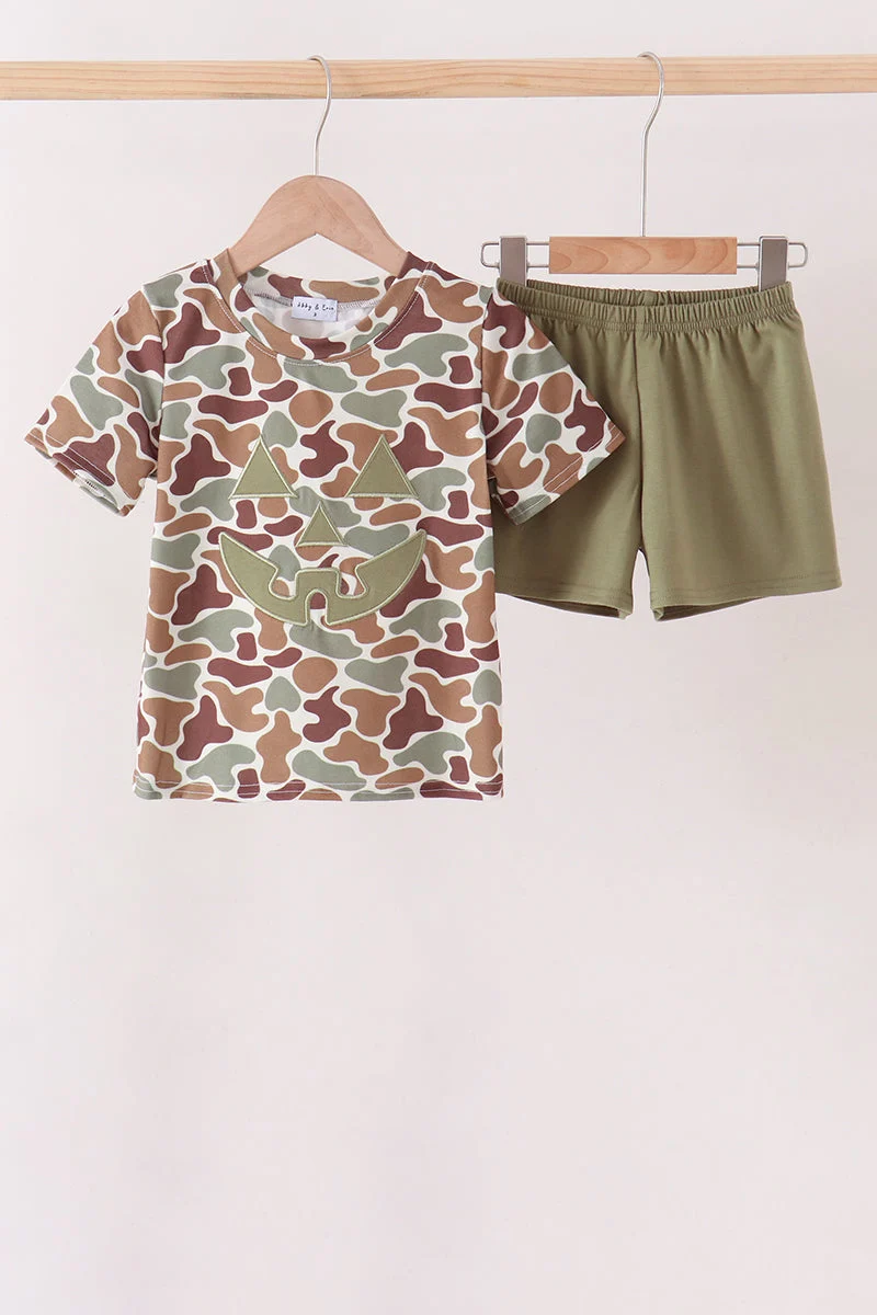 Consistent Camouflage Jack-O-Lantern Applique Shorts Set Dependable