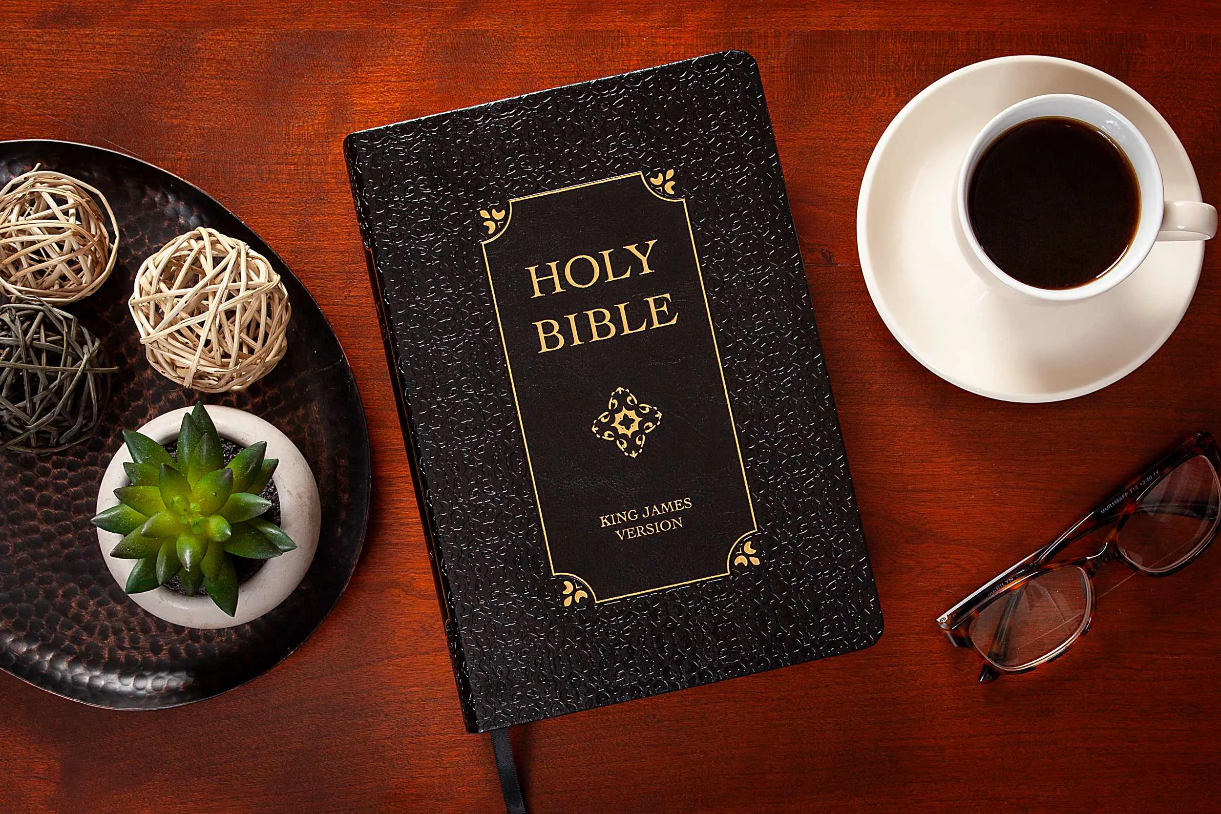 Contemporary KJV Giant Print Bible Obsidian First-Class