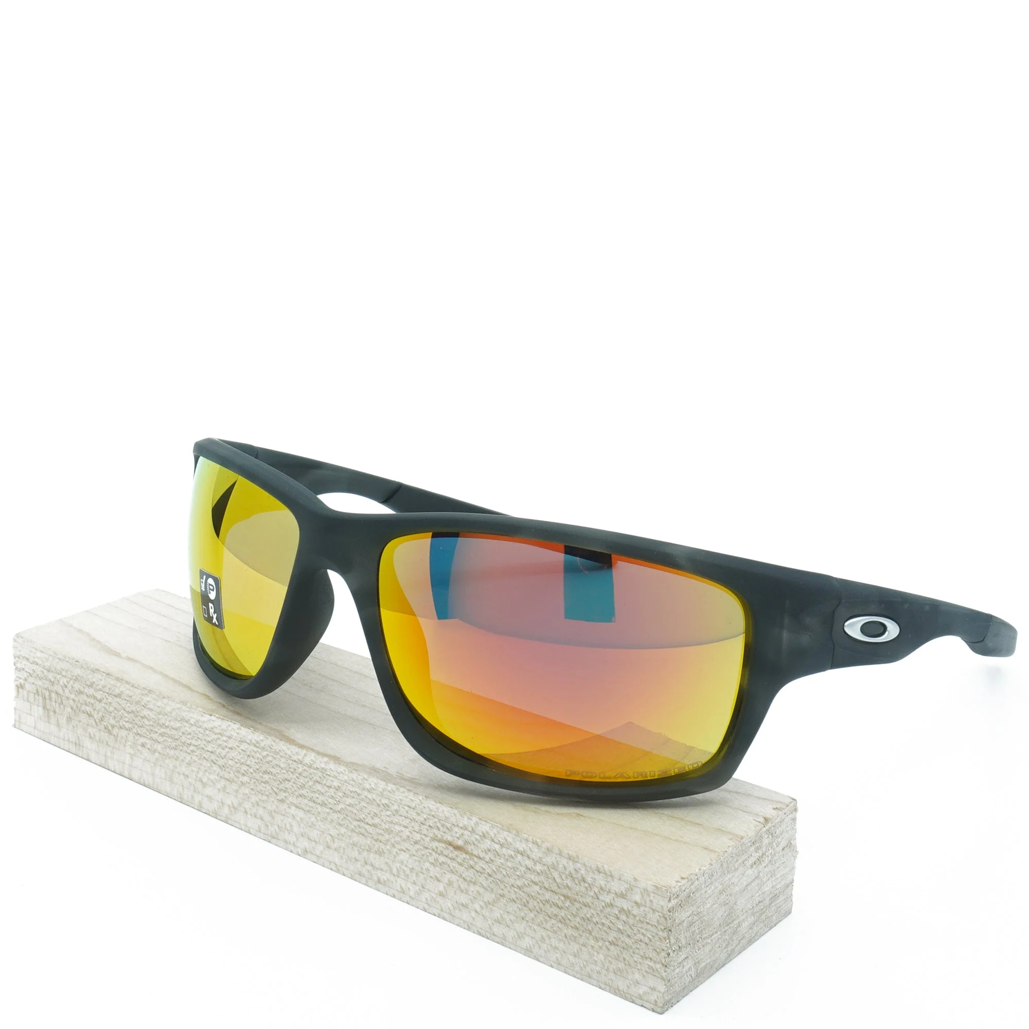 Sustainable Oakley Men's Canteen Polarized Sunglasses Trusted