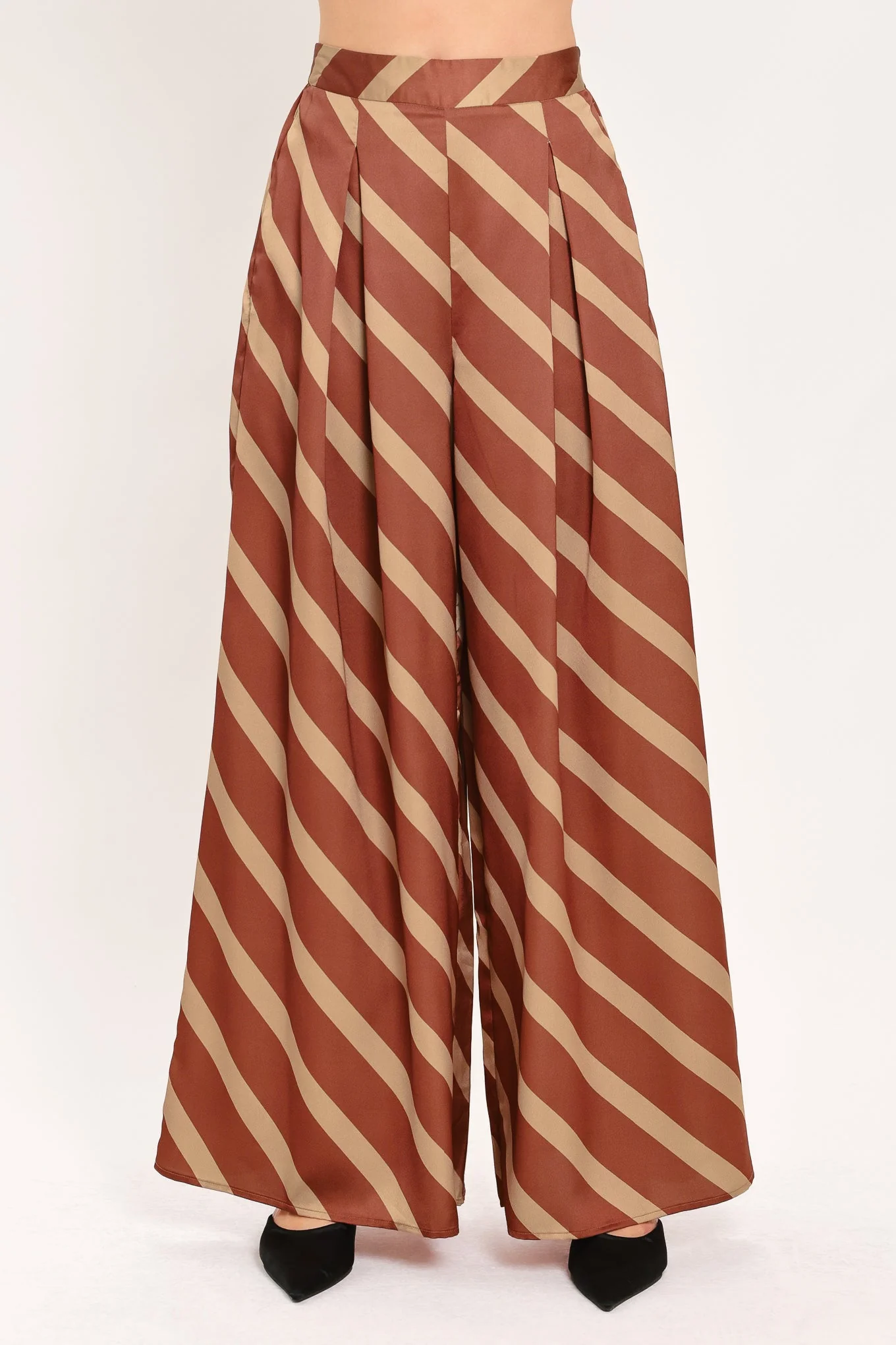 Crafted Toffee Diagonal Flow Woven Wide Leg Pants Premium Material